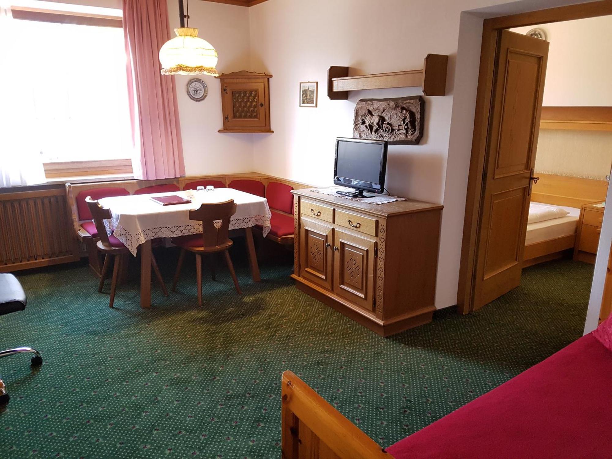 Hotel Garni Doris Castelrotto Chambre photo