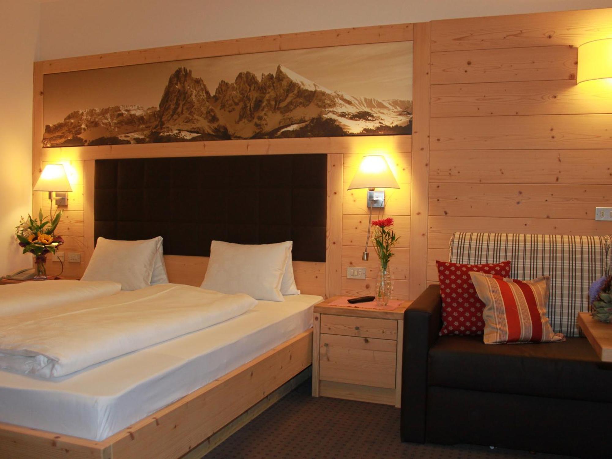 Hotel Garni Doris Castelrotto Chambre photo